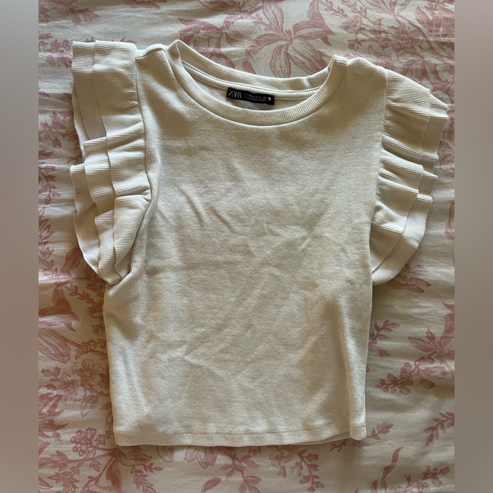 Zara women’s white crop top size medium